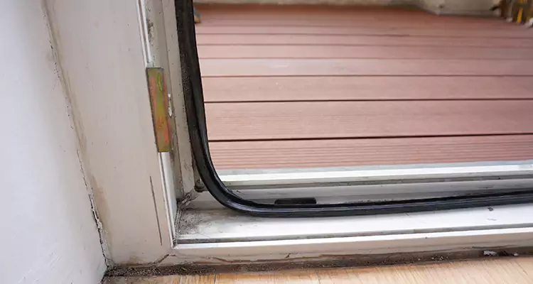 Why Choose Us for Leaking Sliding Glass Door Repair in Pacifica, CA?