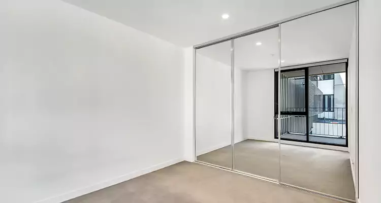 Why Homeowners Choose Us for Sliding Mirror Door Replacement in Pacifica, CA