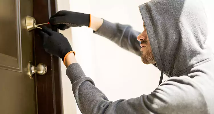 Emergency Motel Lock Repairs—Available 24/7 in Pacifica, CA