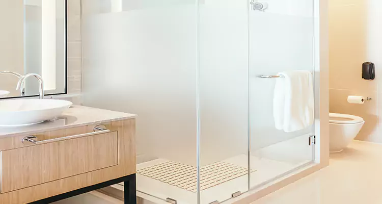 Expert Shower Door Fix and Repair in Pacifica, CA
