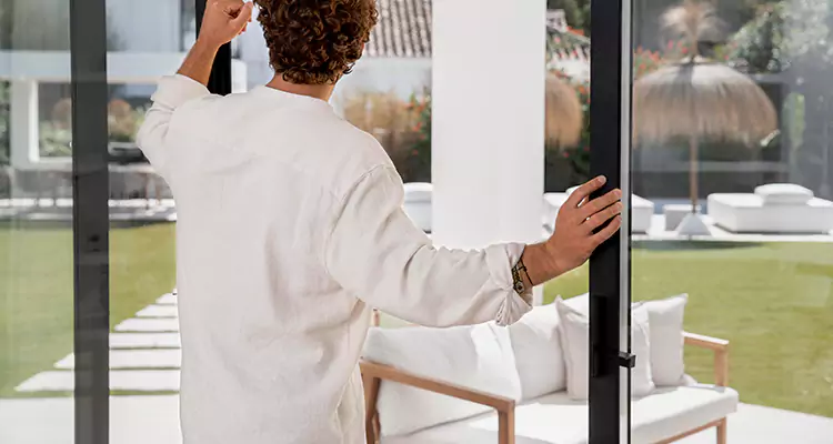 Fix Backyard Sliding Door Hard To Operate in Pacifica, CA